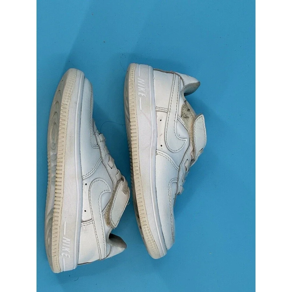 Nike force low